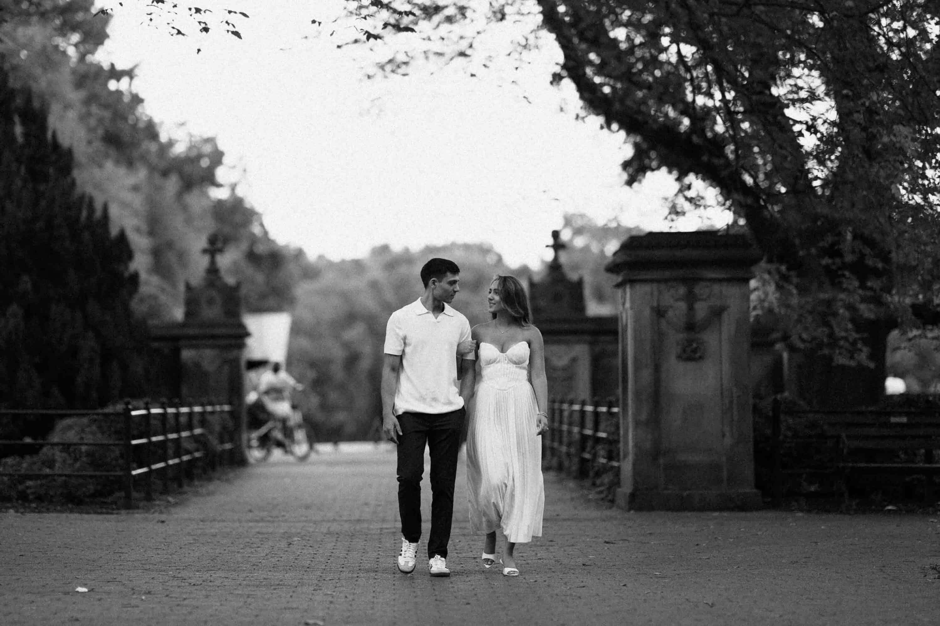 Effortless documentary engagement session in Central Park, New York City